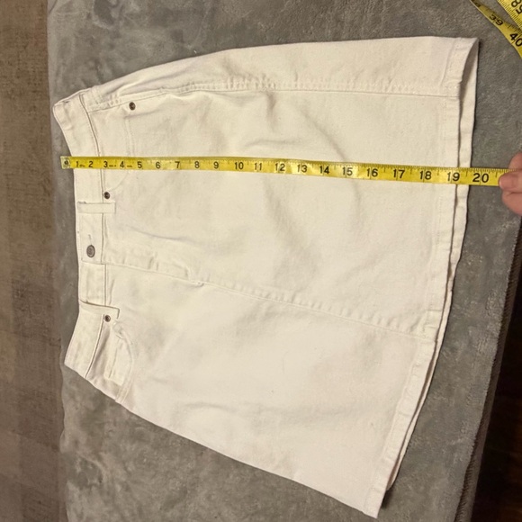 Sonoma White Denim Skirt Women’s Size 10 Classic 5 Pocket Jean Skirt - Picture 7 of 7